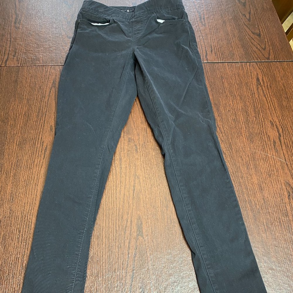 Levis Straight Leg Black Jeans 26x28.5 Size 4